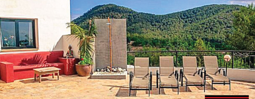 Long-term-rental-Ibiza-Villa-Goata---