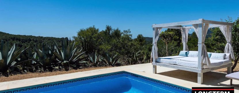 Long term rental Ibiza - Villa L eau 3