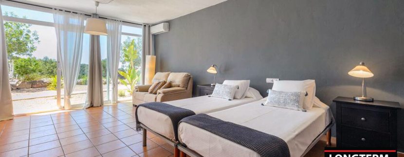 Long term rental Ibiza - Villa L eau 8