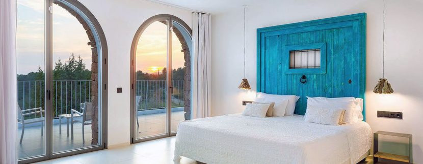 Long term rental Ibiza - Villa Blackstyle 17