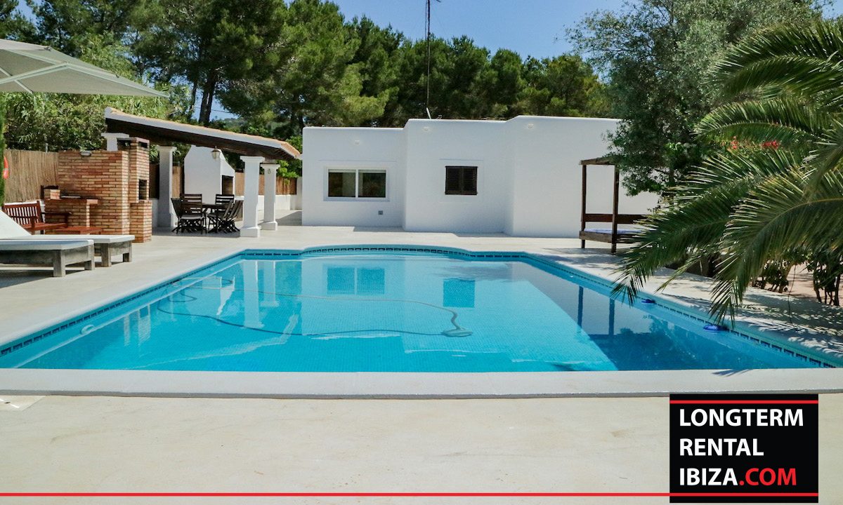 Long term rental Ibiza - Villa Pista 19