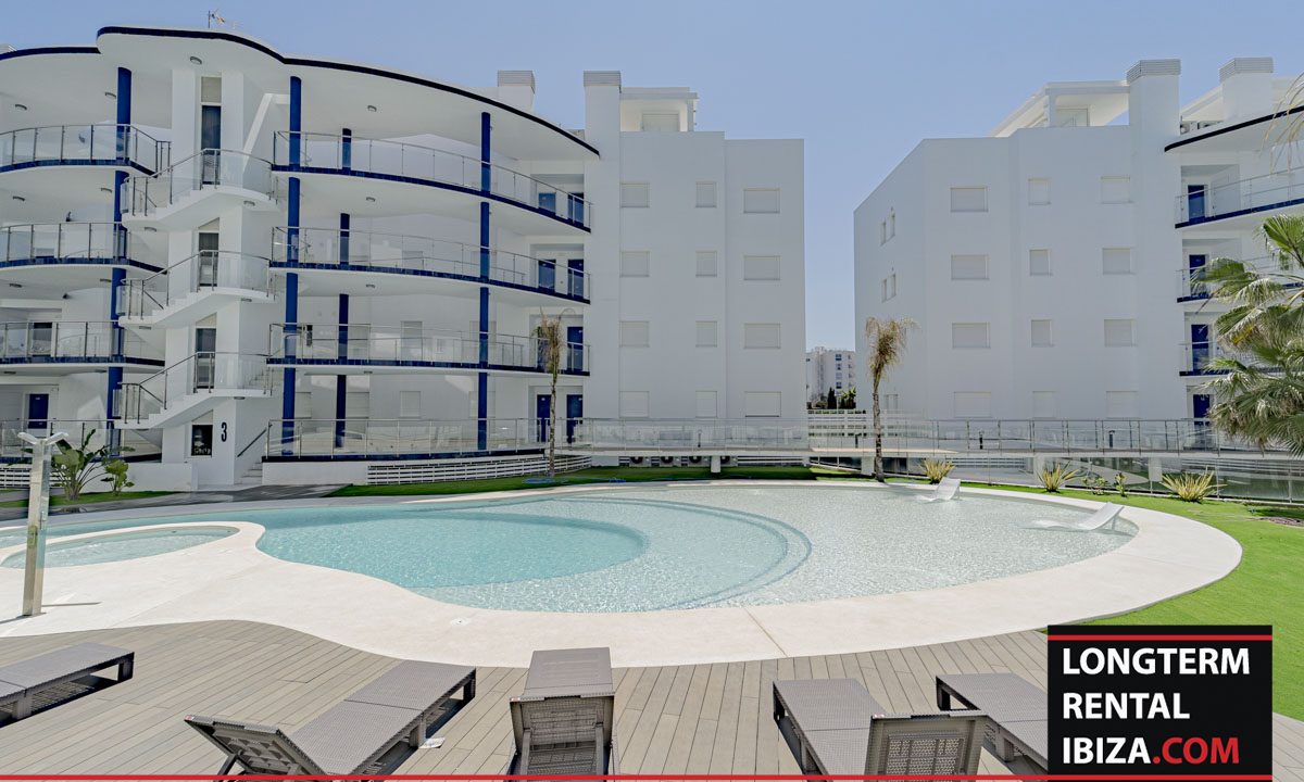 Long term rental Ibiza - Apartment Cala De Bou