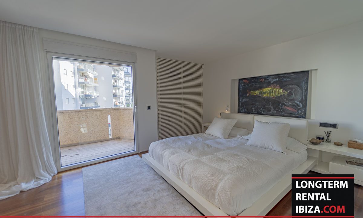 Long term rental Ibiza - Apartment Botafoch 23
