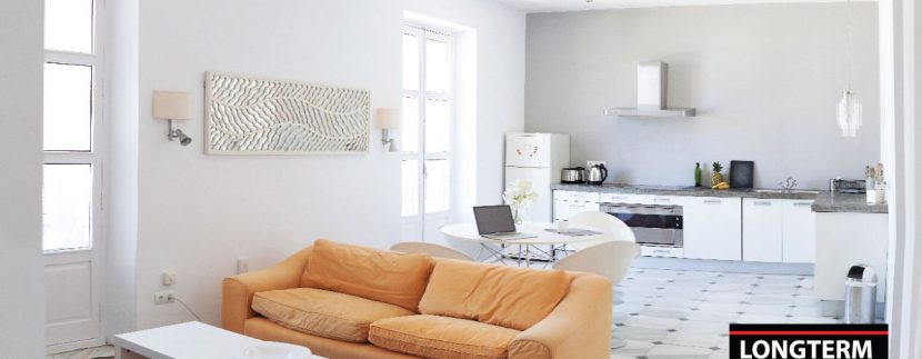 Long-term-rental-apartment-Vara-De-Rey-1