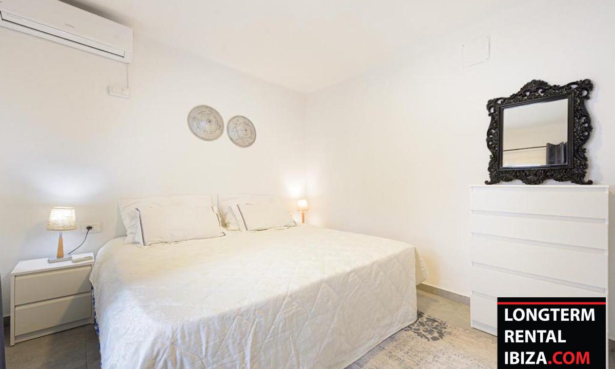 Long term rental Ibiza - Villa five 8