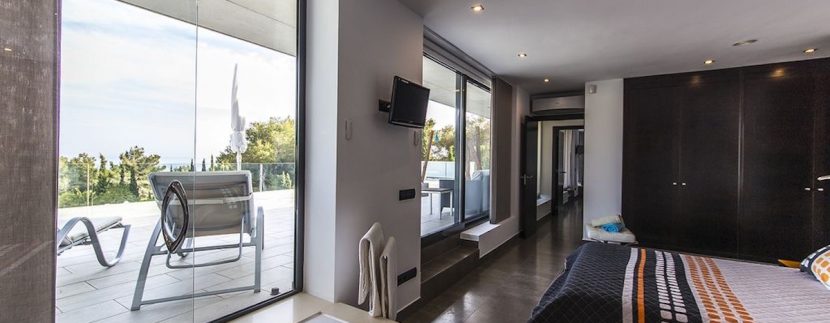 Long term rental Ibiza - Villa Llenya 19