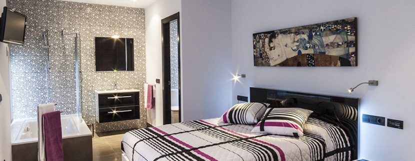 Long term rental Ibiza - Villa Llenya 3