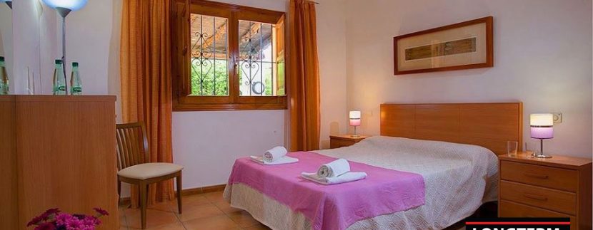 Long term rental Ibiza - Villa Secluda 23
