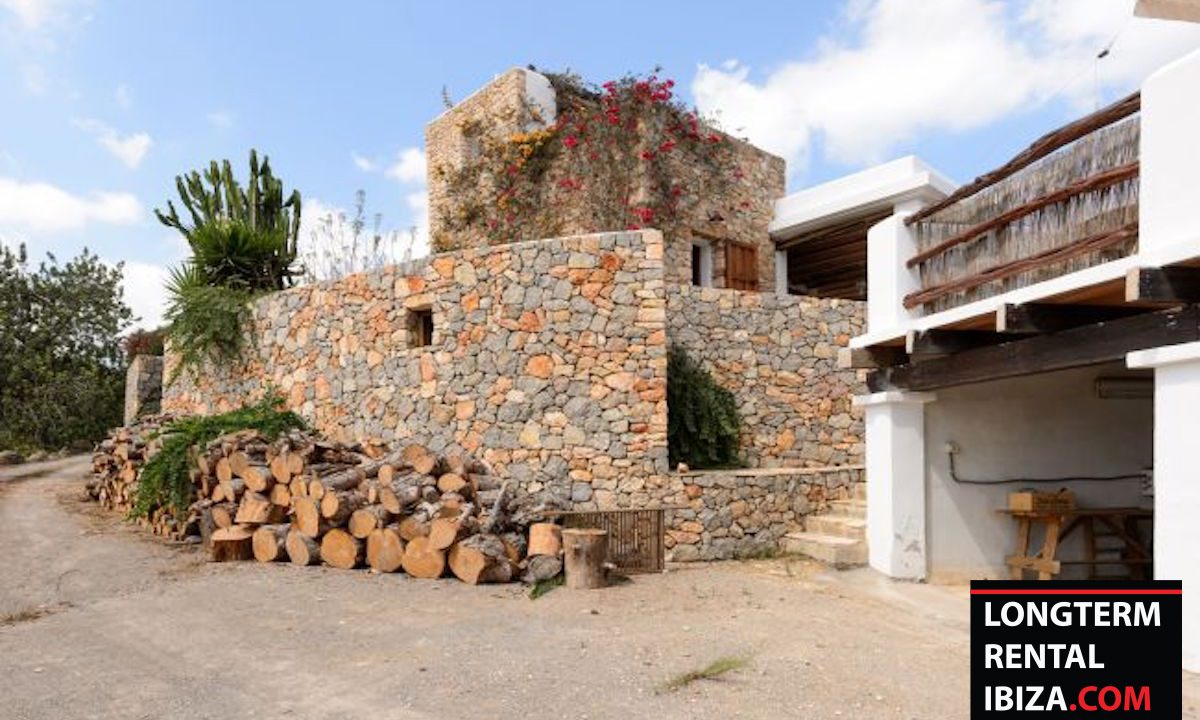 Long term rental Ibiza - Finca Authentic 2