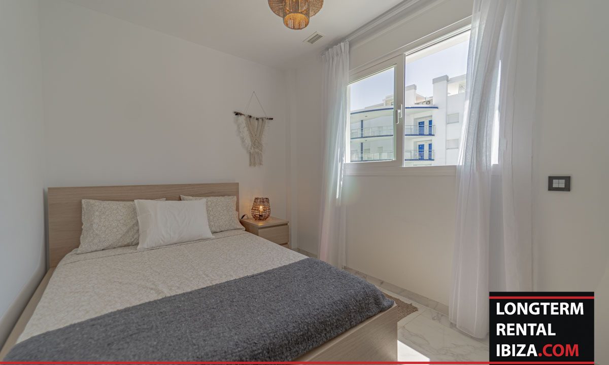 Long term rental Ibiza - Apartment Cala De Bou 1