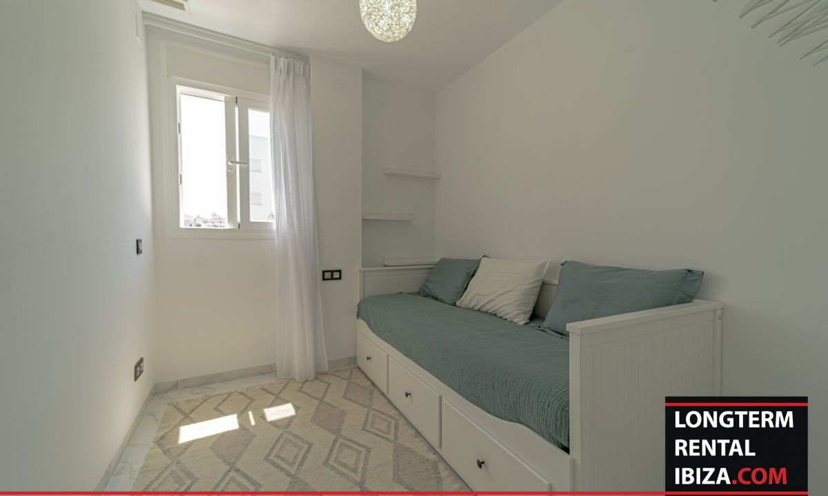 Long term rental Ibiza - Apartment Cala De Bou 2