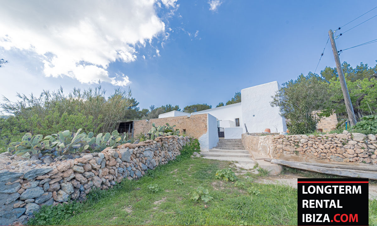 Long-term-rental-ibiza-Finca-Calle-19