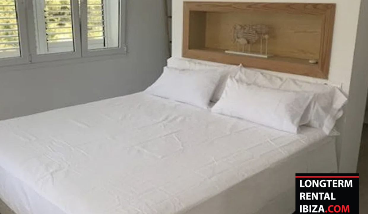 LONGTERM RENTAL IBIZA - VILLA COACH 10