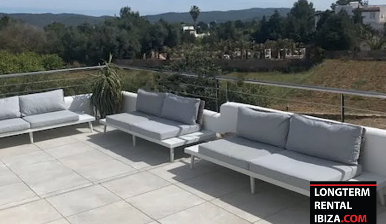 LONGTERM RENTAL IBIZA - VILLA COACH 12