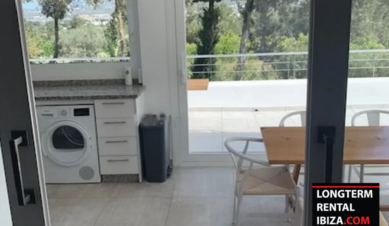 LONGTERM RENTAL IBIZA - VILLA COACH 17