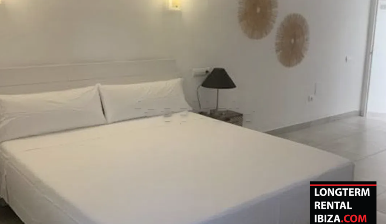 LONGTERM RENTAL IBIZA - VILLA COACH 23