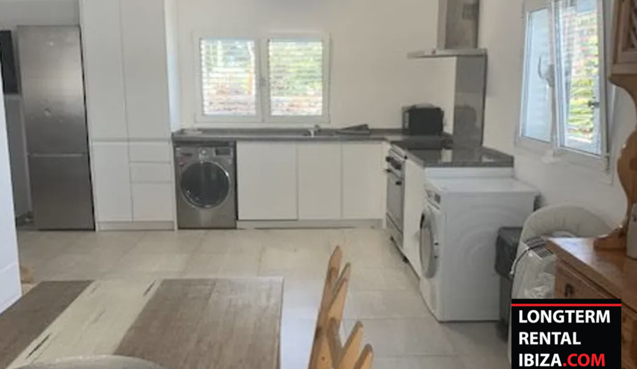 LONGTERM RENTAL IBIZA - VILLA COACH 27