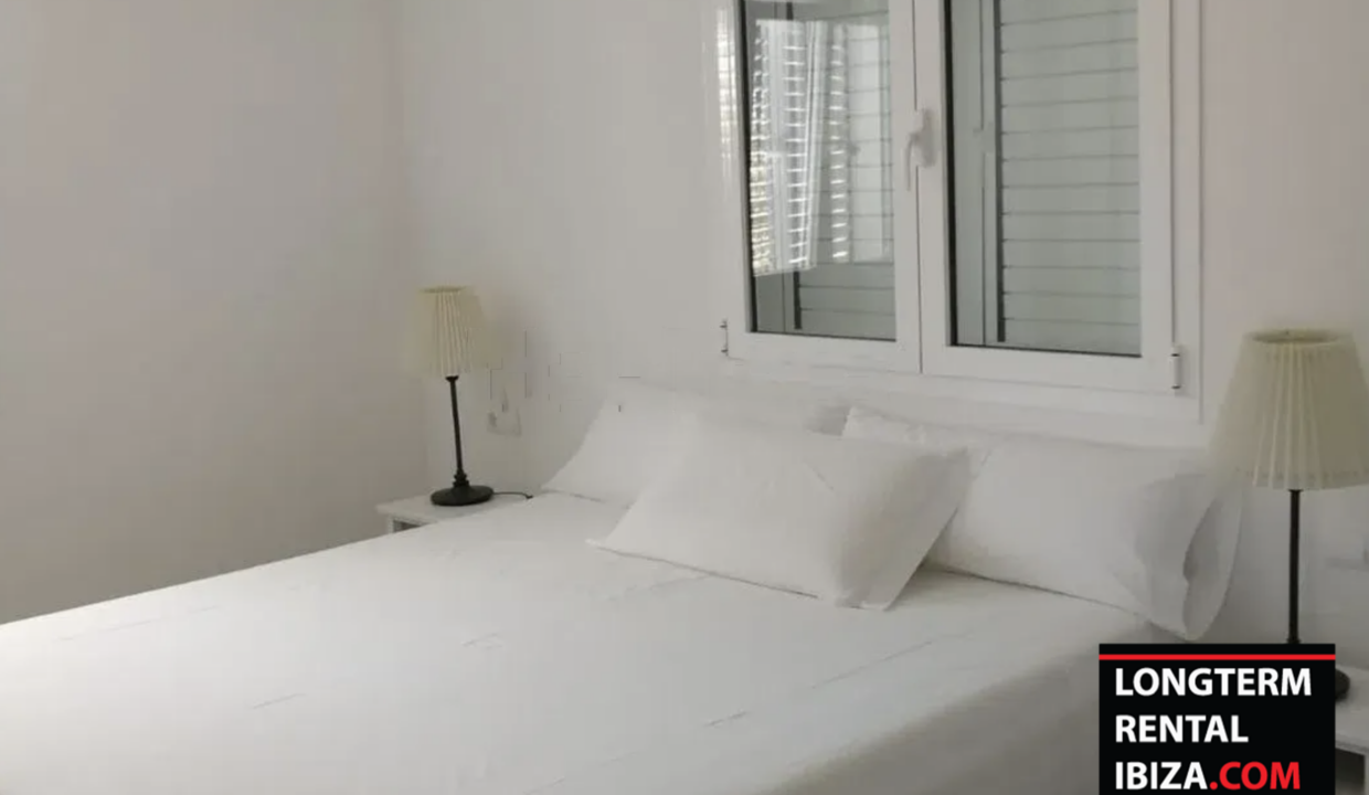LONGTERM RENTAL IBIZA - VILLA COACH, bbq, swimming pool, terraces, tennis court, fully furnished, fitted kitchen, garden, garage, feced,