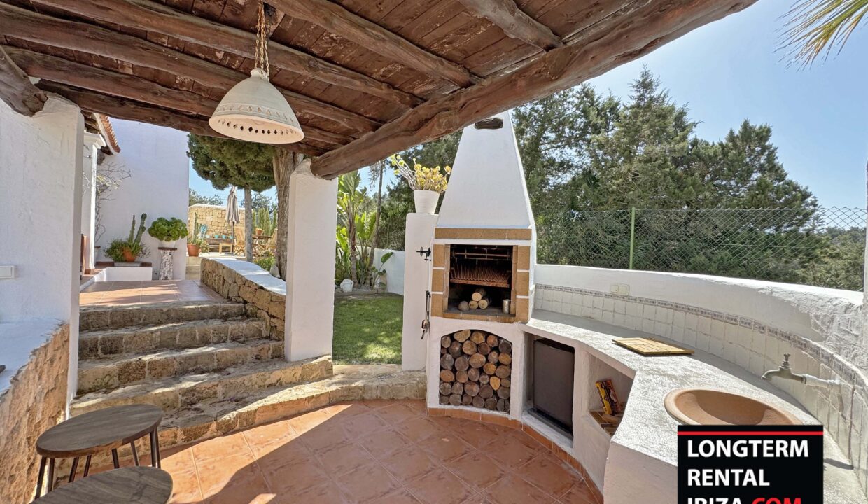 Long term rental ibiza - villa Santorini 17