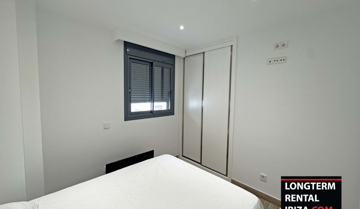 Long term rental ibiza - penthouse Siesta Sea View 24