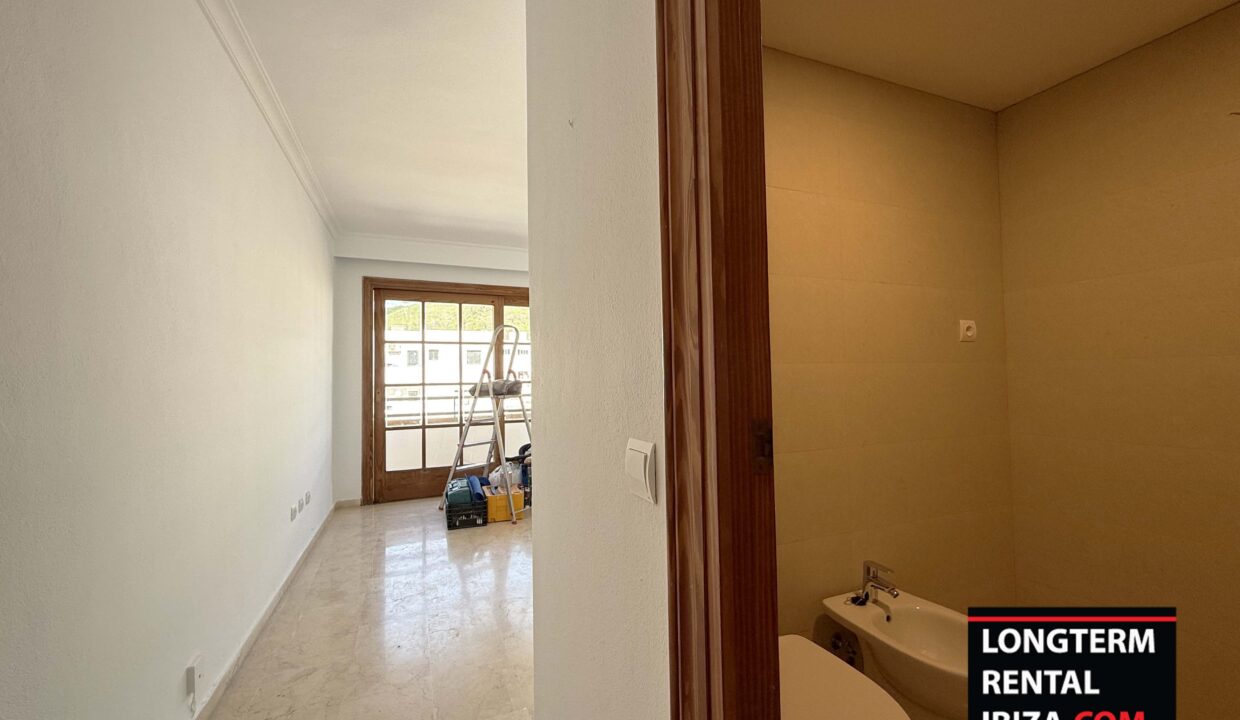 Longterm rental Ibiza- Penthouse Bright Santa Eulalia 9