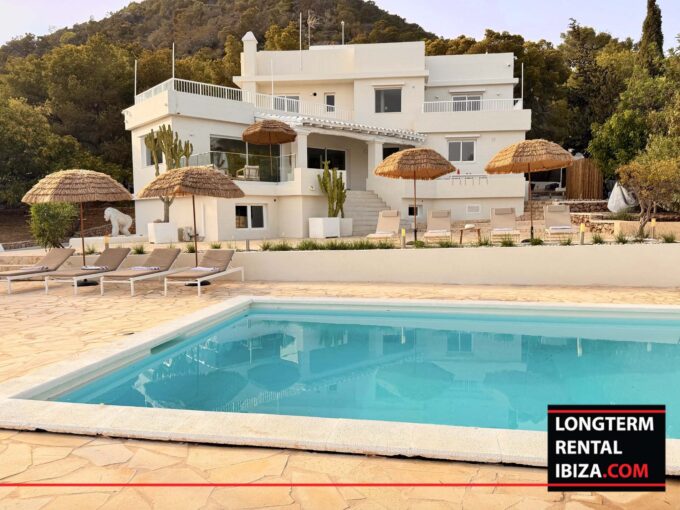 Villa Ocean Breeze with Touristic License