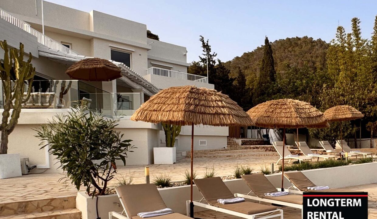 Villa Ocean Breeze with Touristic License