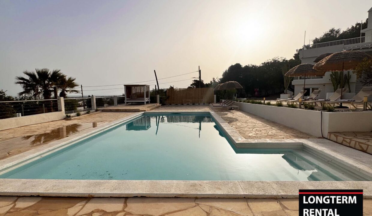 Villa Ocean Breeze with Touristic License