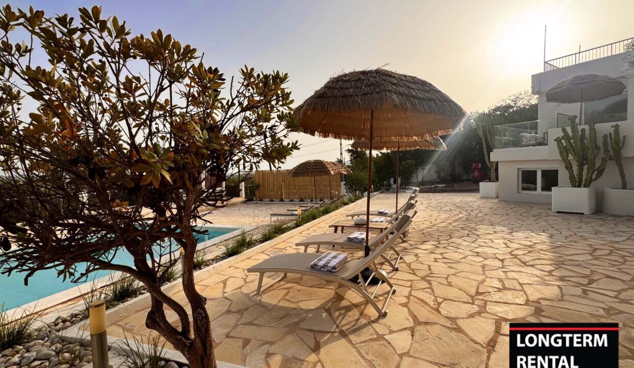 Villa Ocean Breeze with Touristic License