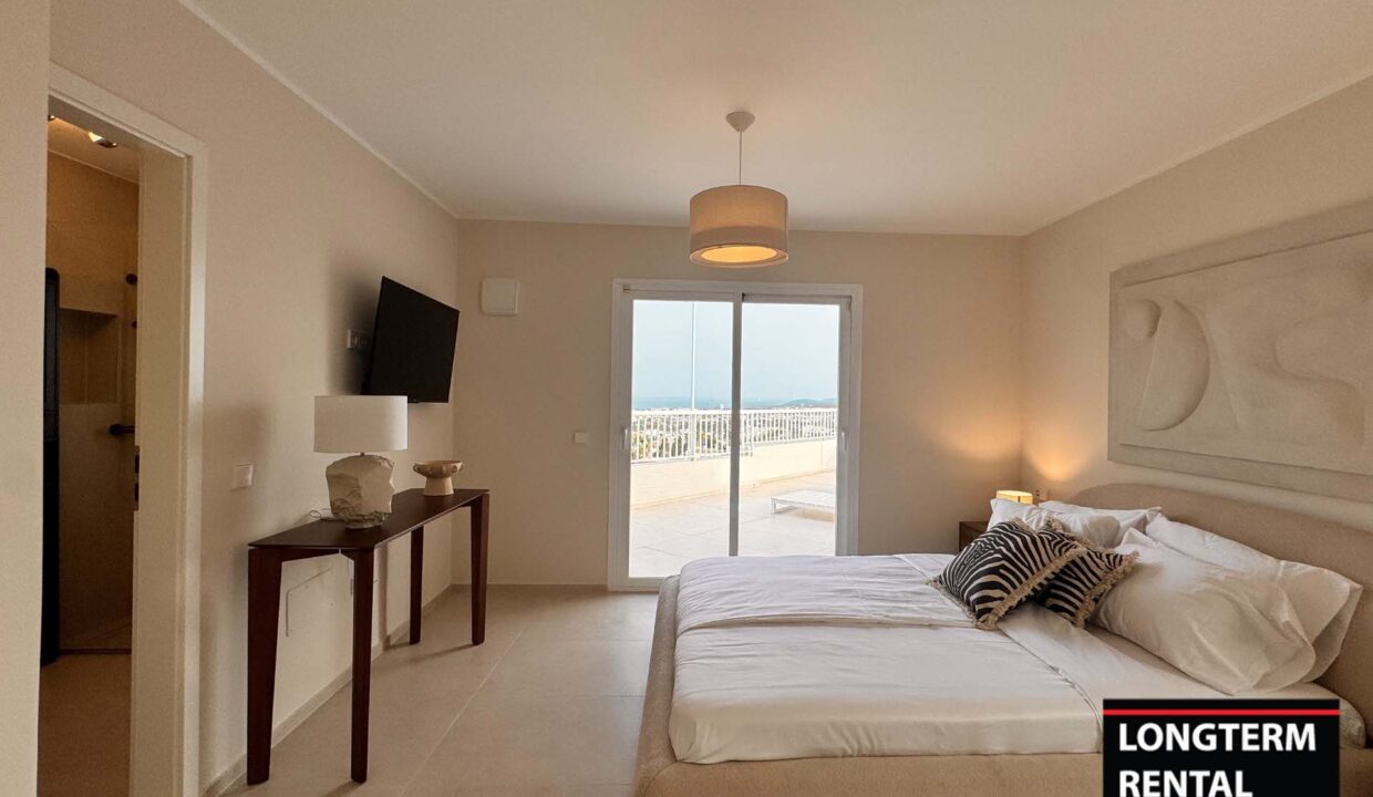 Villa Ocean Breeze with Touristic License