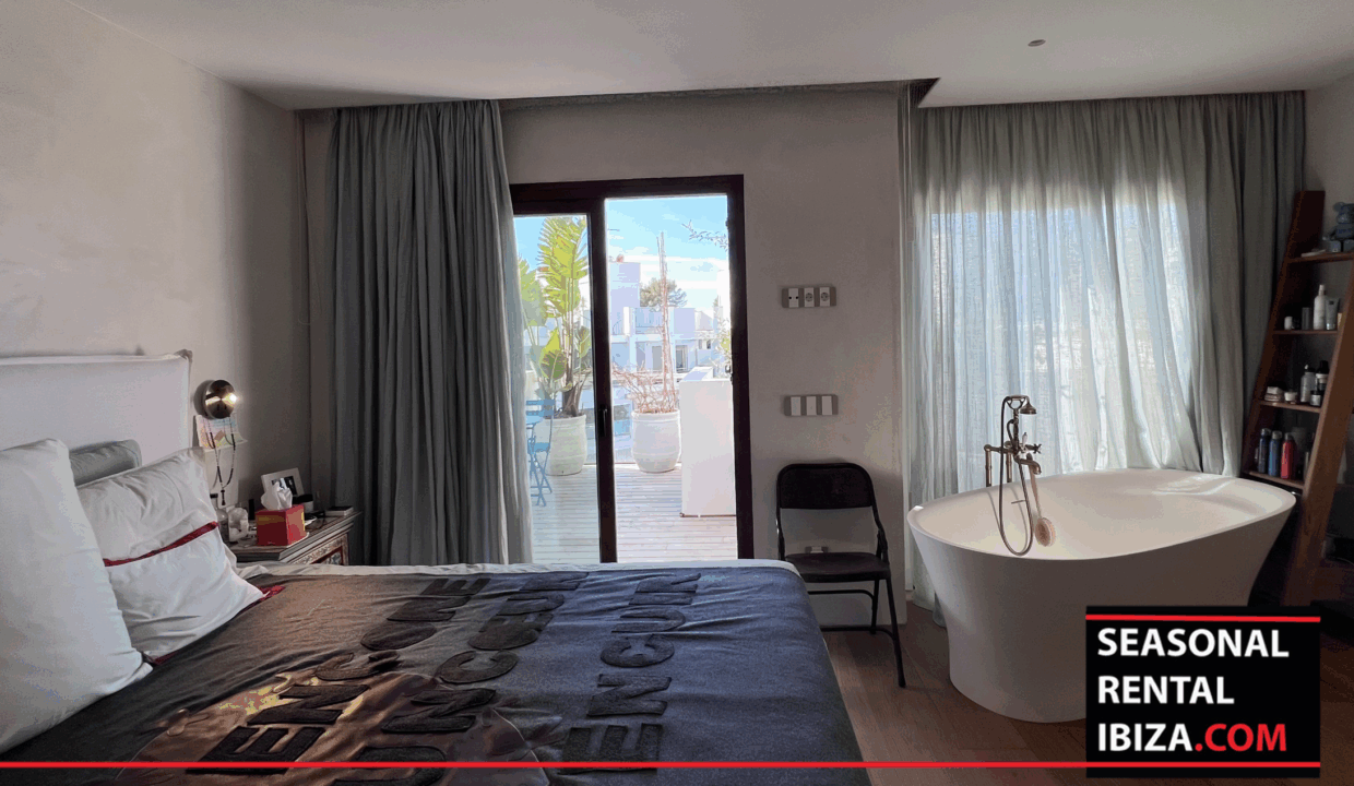 Seasonal Rental Ibiza - Triplex Elegant Illa Plana 14