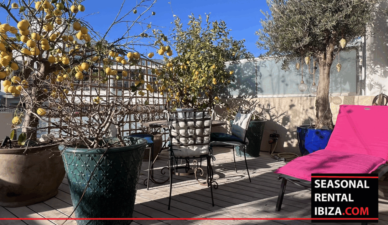 Seasonal Rental Ibiza - Triplex Elegant Illa Plana 21