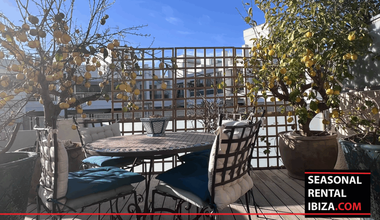 Seasonal Rental Ibiza - Triplex Elegant Illa Plana 22