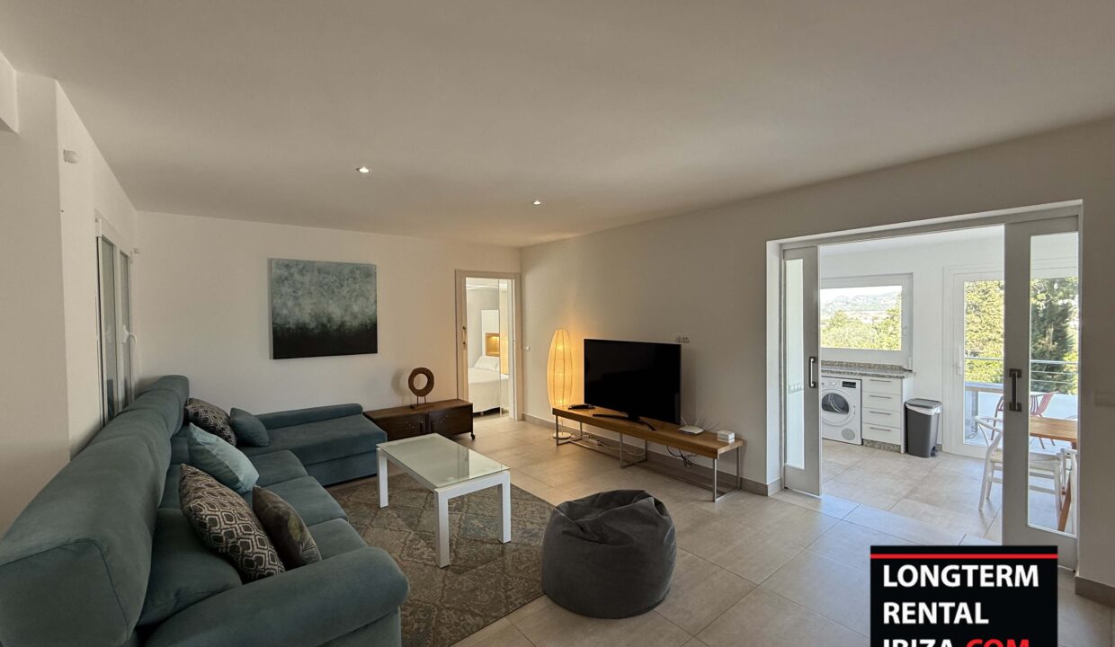 Long Term rental Ibiza - Villa Coach 18