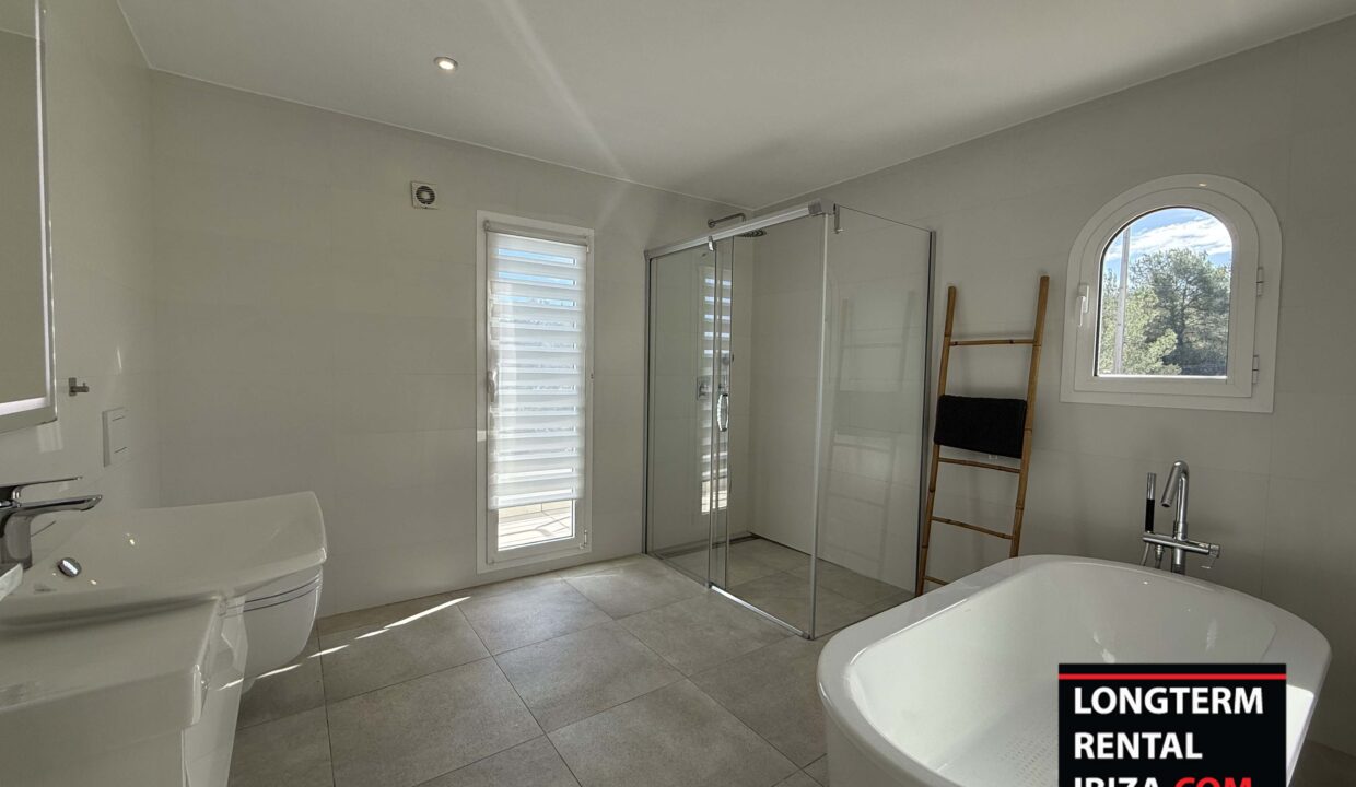 Long Term rental Ibiza - Villa Coach 21