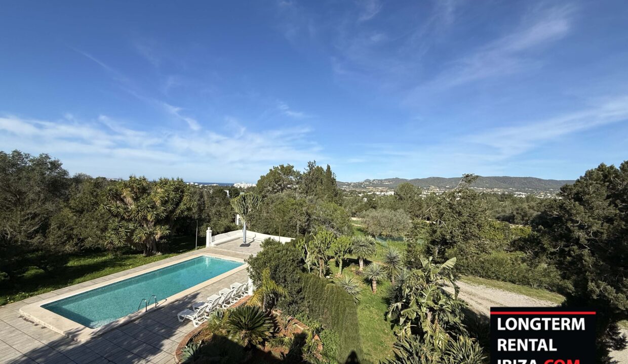 Long Term rental Ibiza - Villa Coach 22