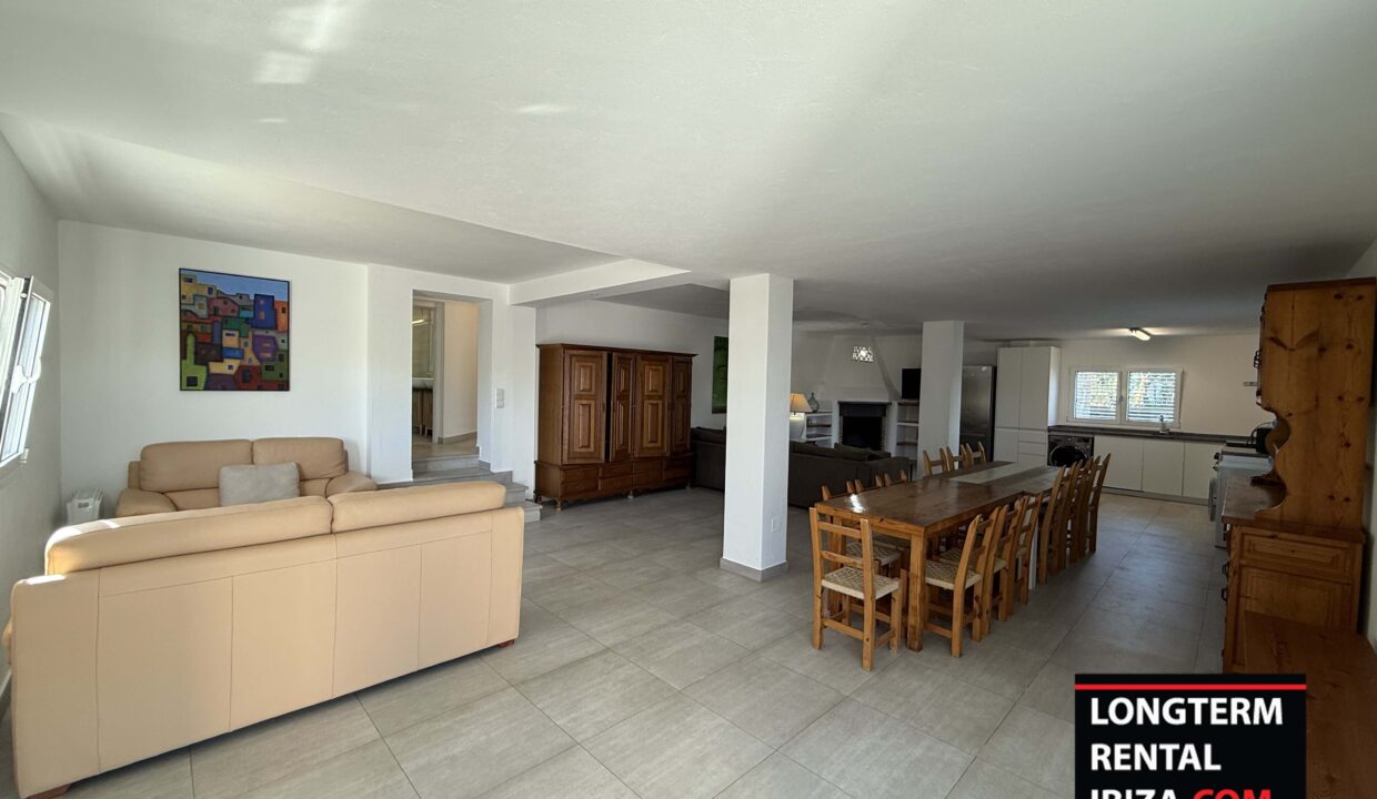 Long Term rental Ibiza - Villa Coach 25 (2)