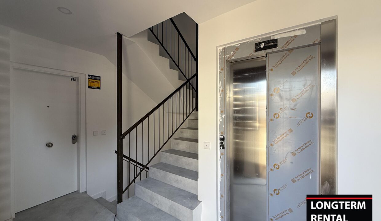 Longterm Rental ibiza - Building Seven 91
